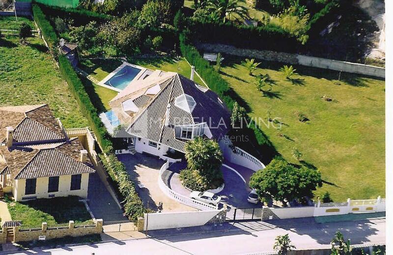 Villa til salgs i Estepona, Málaga