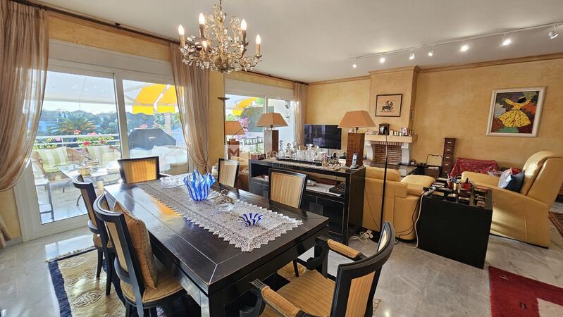 4 chambre Appartement à vendre