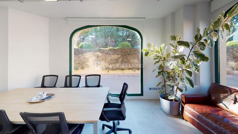 2 bedroom Commercial Property for Long Term Rent
