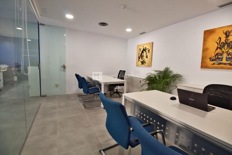 2 bedroom Commercial Property for Long Term Rent