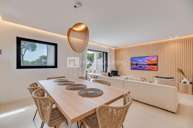 дуплекс продается в Nueva Andalucia, Málaga