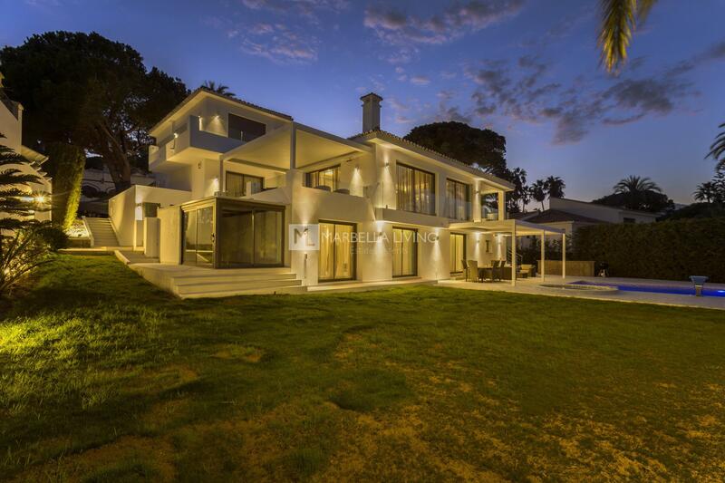 7 Cuarto Villa en venta