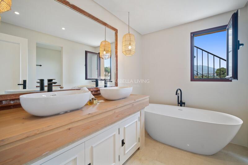 5 bedroom Villa for sale