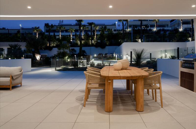 4 bedroom Apartment for sale