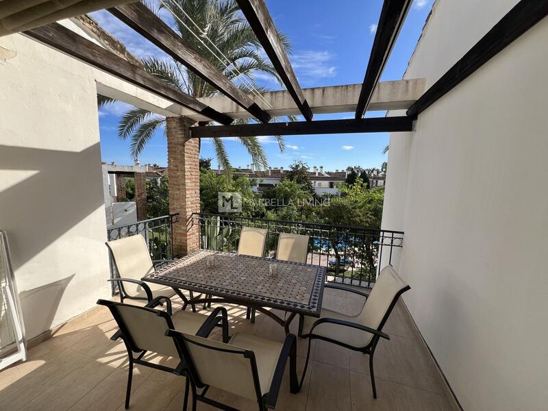 2 chambre Appartement à louer à long terme