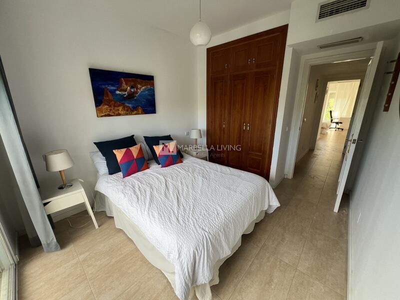 2 chambre Appartement à louer à long terme