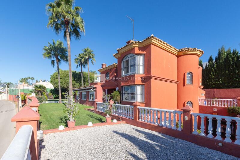 Villa till salu i Estepona, Málaga