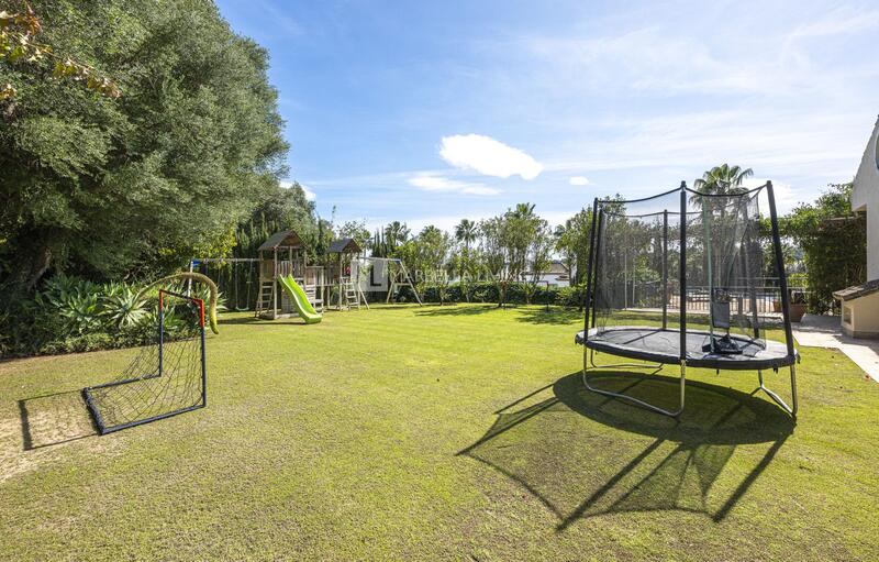 5 bedroom Villa for sale
