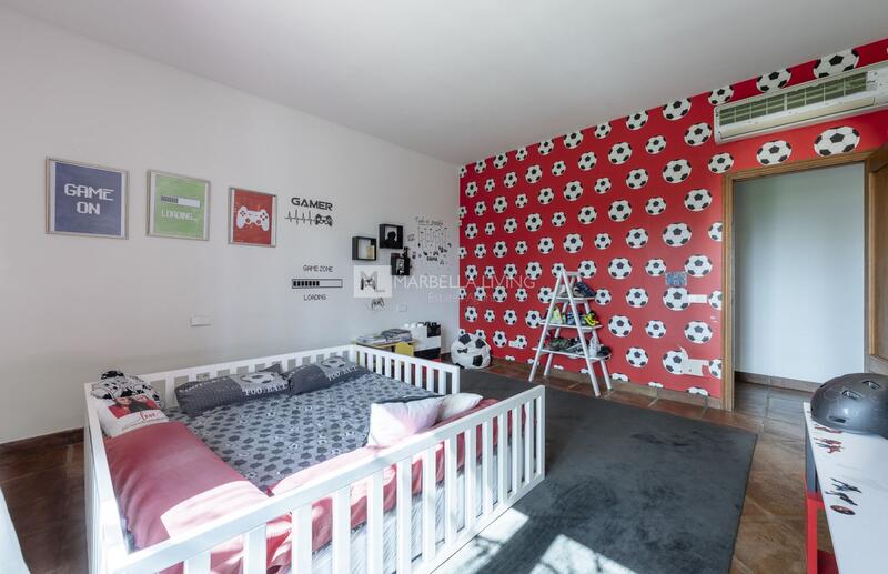 5 bedroom Villa for sale