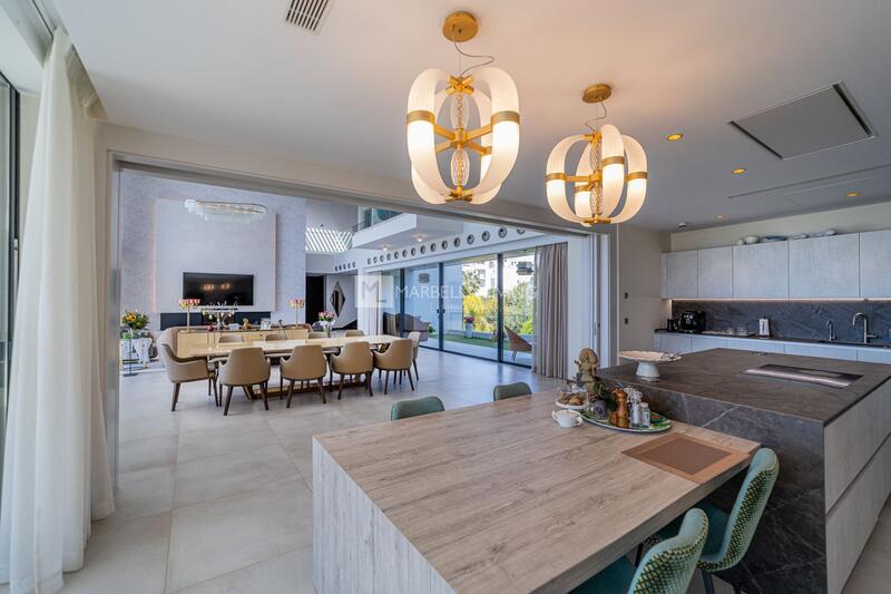 6 Cuarto Villa en venta