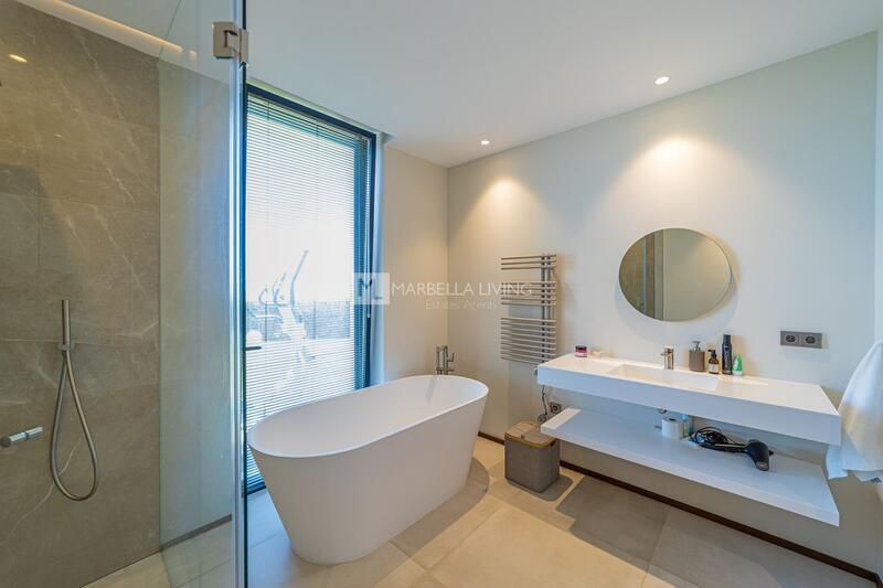 6 Cuarto Villa en venta