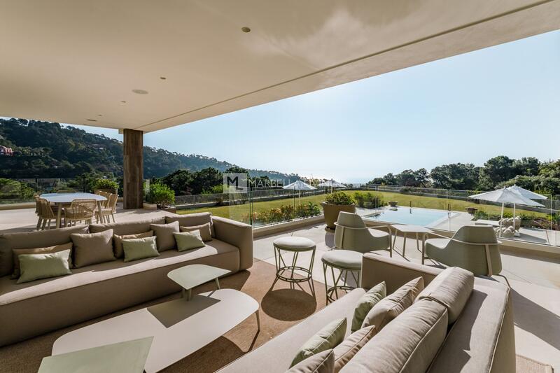 6 bedroom Villa for sale