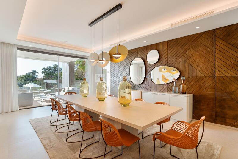 6 bedroom Villa for sale