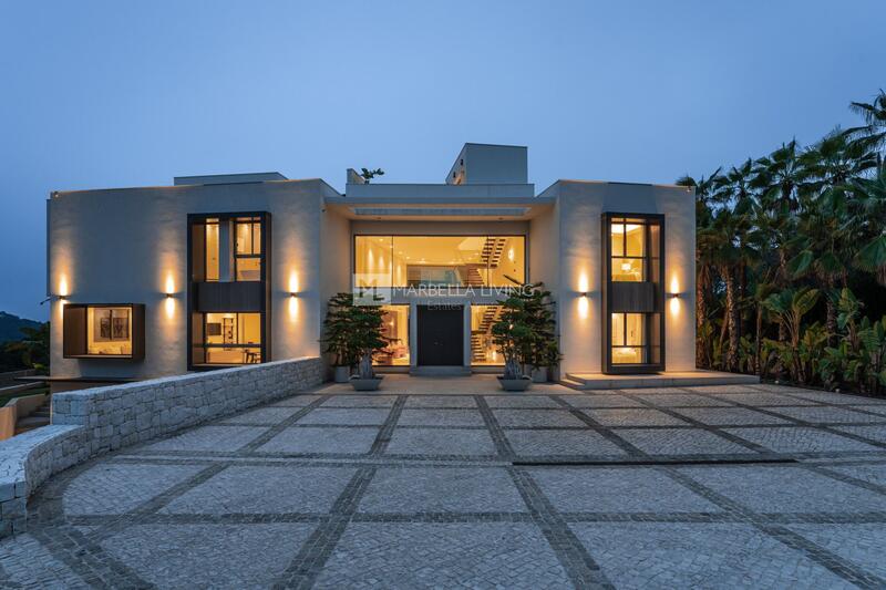 6 bedroom Villa for sale