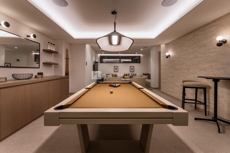 6 bedroom Villa for sale