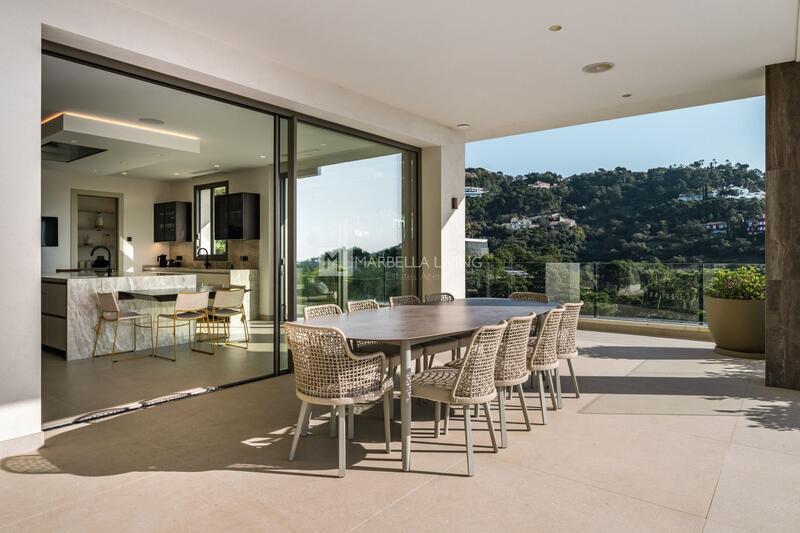 6 bedroom Villa for sale