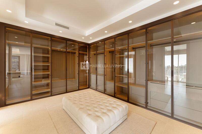 6 bedroom Villa for sale