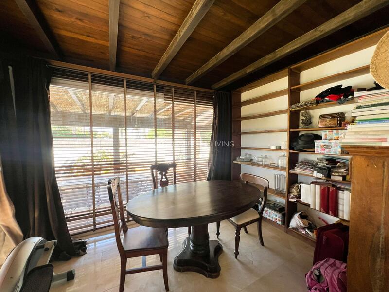 6 Cuarto Villa en venta