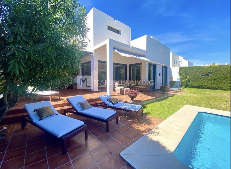 Villa till salu i Marbella, Málaga