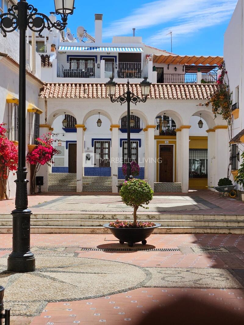 Lantställe till salu i Marbella, Málaga