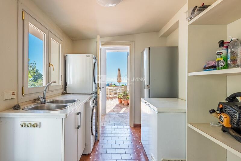 9 bedroom Villa for sale