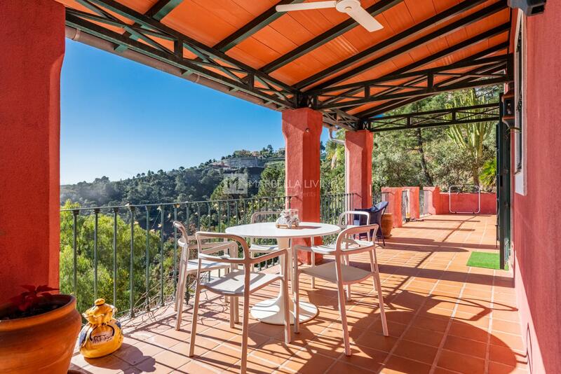 9 bedroom Villa for sale