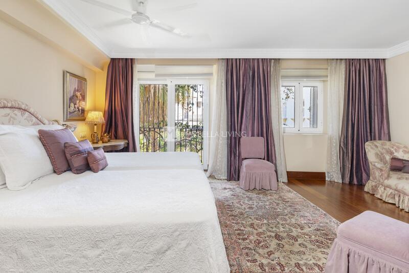 4 slaapkamer Gezinswoning Te koop