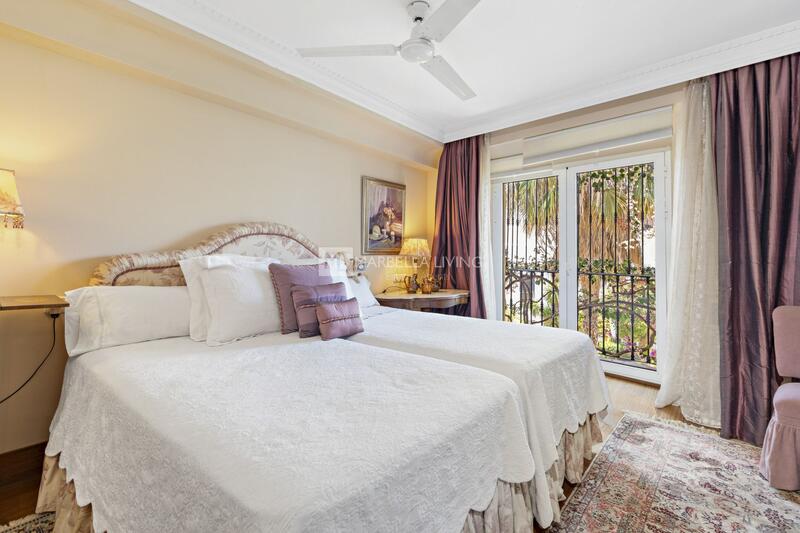 4 slaapkamer Gezinswoning Te koop