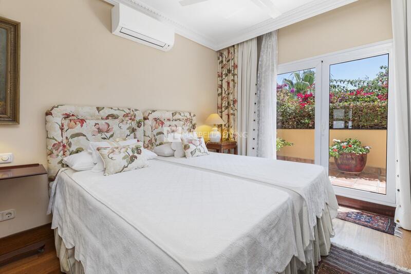 4 slaapkamer Gezinswoning Te koop