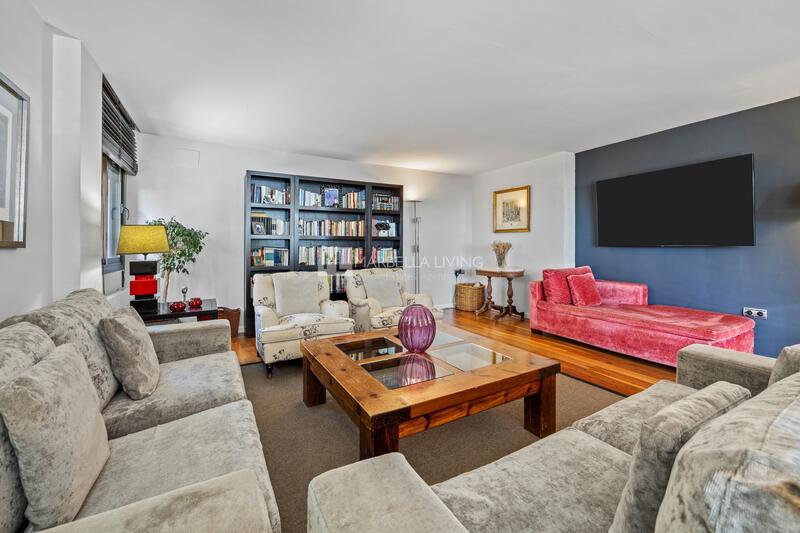 4 bedroom Apartment for sale