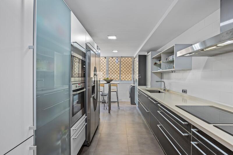4 bedroom Apartment for sale