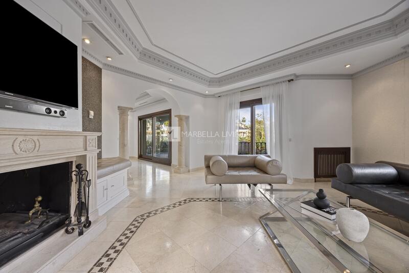 6 Schlafzimmer Villa zu verkaufen