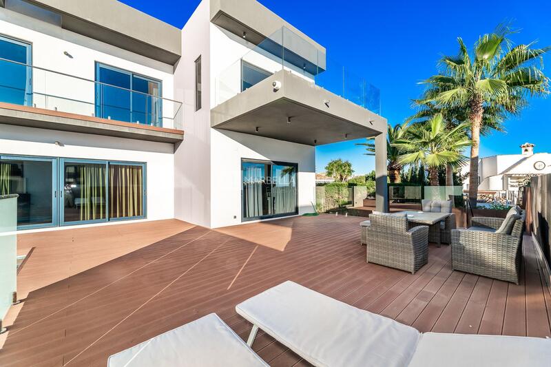 5 bedroom Villa for Long Term Rent