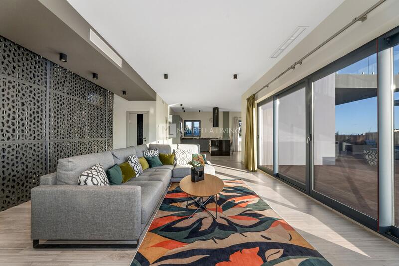 5 bedroom Villa for Long Term Rent