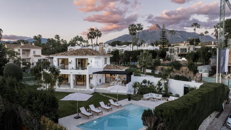 Villa til salgs i Nueva Andalucia, Málaga