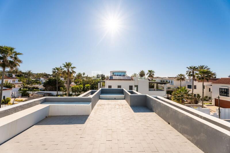 6 Cuarto Villa en venta