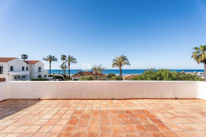 6 Cuarto Villa en venta