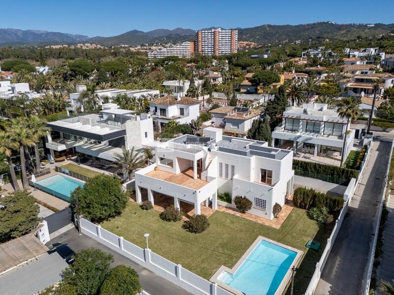 6 Cuarto Villa en venta