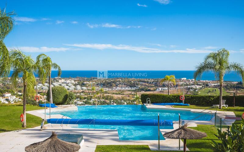 Apartment for sale in Benahavis, Málaga