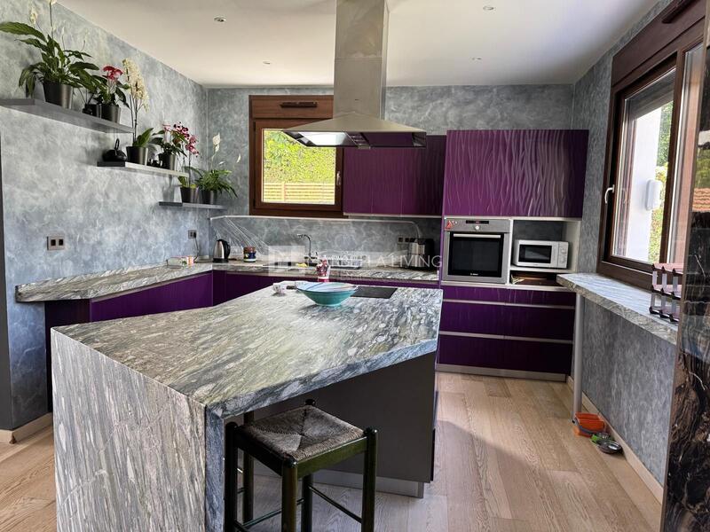 6 bedroom Villa for Long Term Rent
