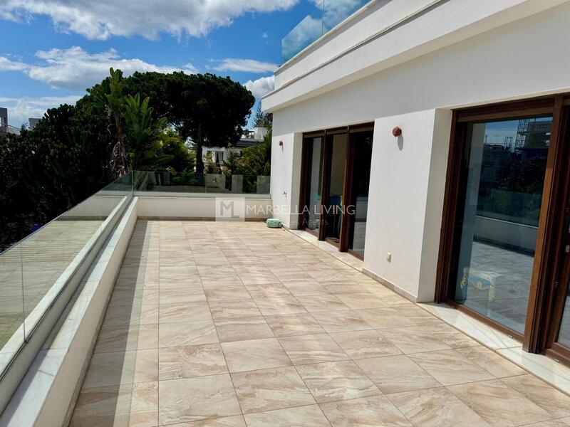 6 bedroom Villa for Long Term Rent