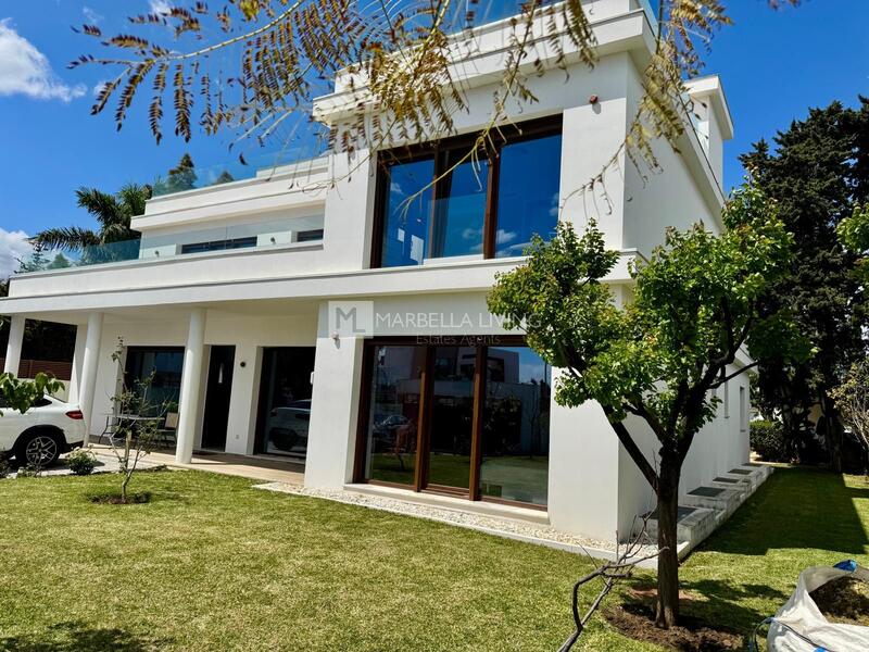 6 bedroom Villa for Long Term Rent