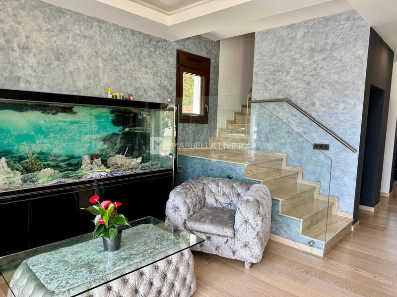 6 bedroom Villa for Long Term Rent