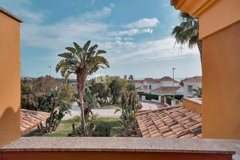 Country House for sale in Marbella del Este, Málaga