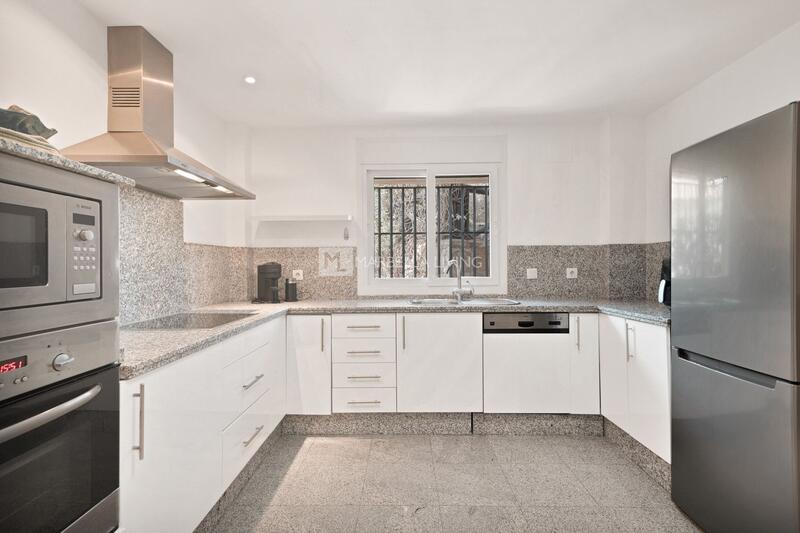 3 bedroom Country House for sale
