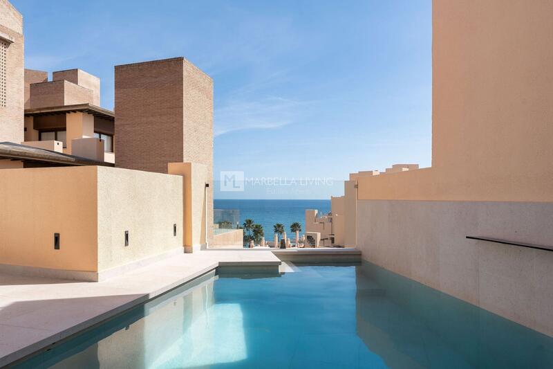 Duplex til salgs i Estepona, Málaga
