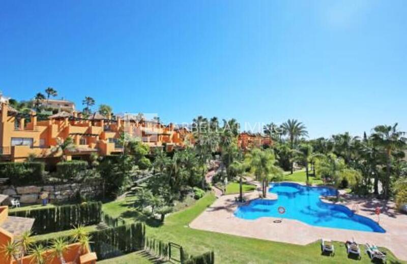 Country House for sale in Benahavis, Málaga