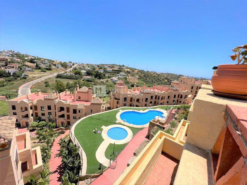 Apartamento en venta en Estepona, Málaga