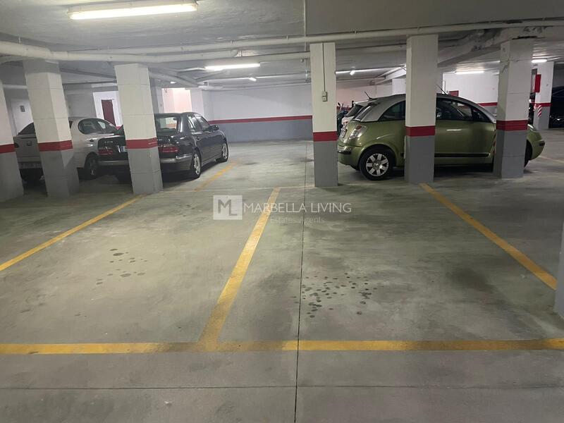 Commercial Property for sale in Estepona, Málaga