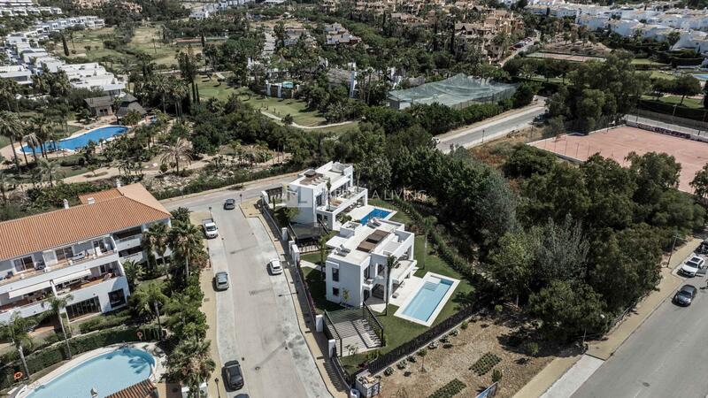 4 Cuarto Villa en venta